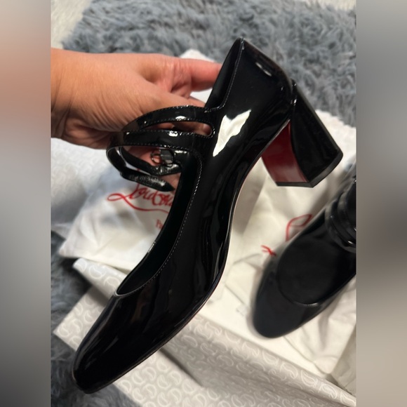 Christian Louboutin Miss Black Jane Patent Leather Red Sole Pumps.  Size 38.5 - Picture 7 of 13